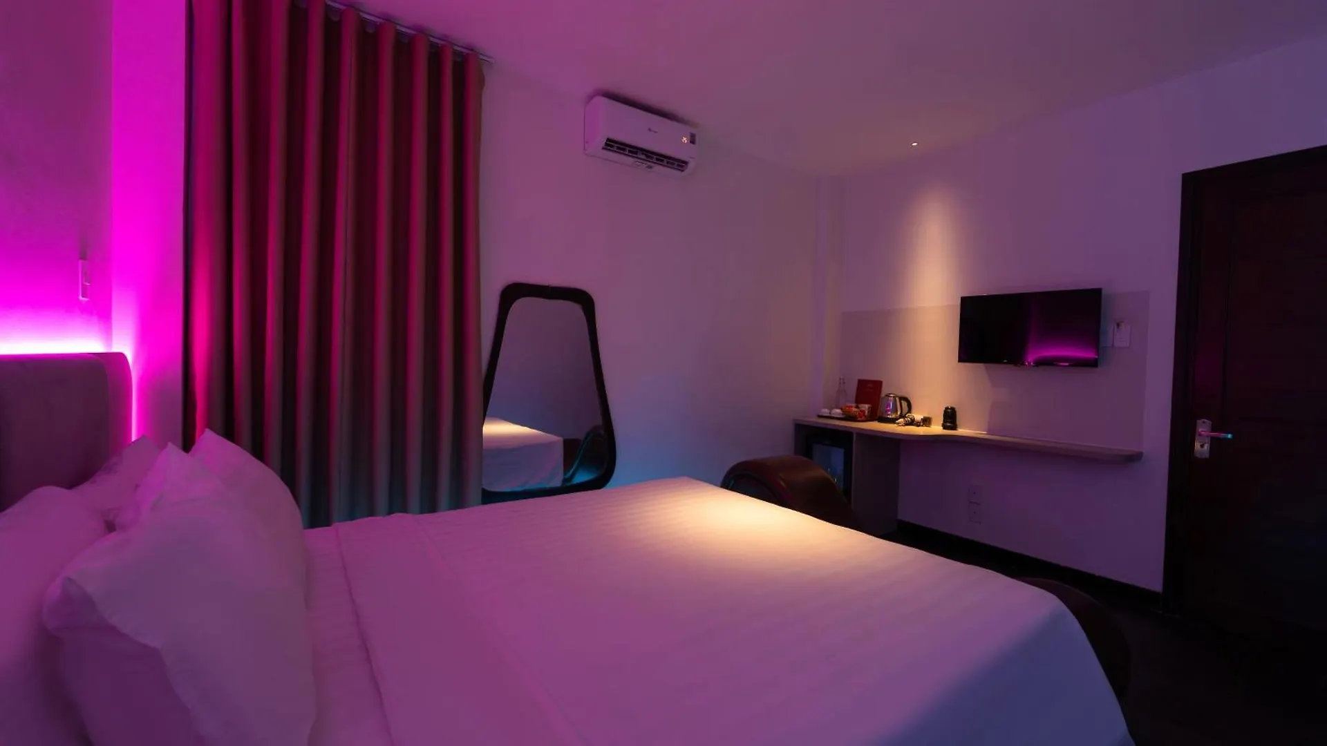 Dao Tien Hotel - Kinh Duong Vuong Da Nang Vietnam