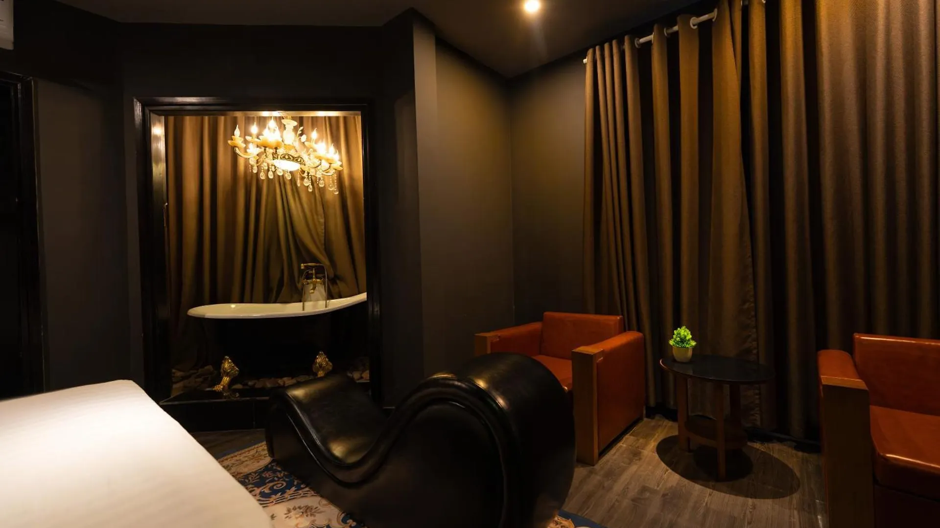 Dao Tien Hotel - Kinh Duong Vuong Da Nang 0*,
