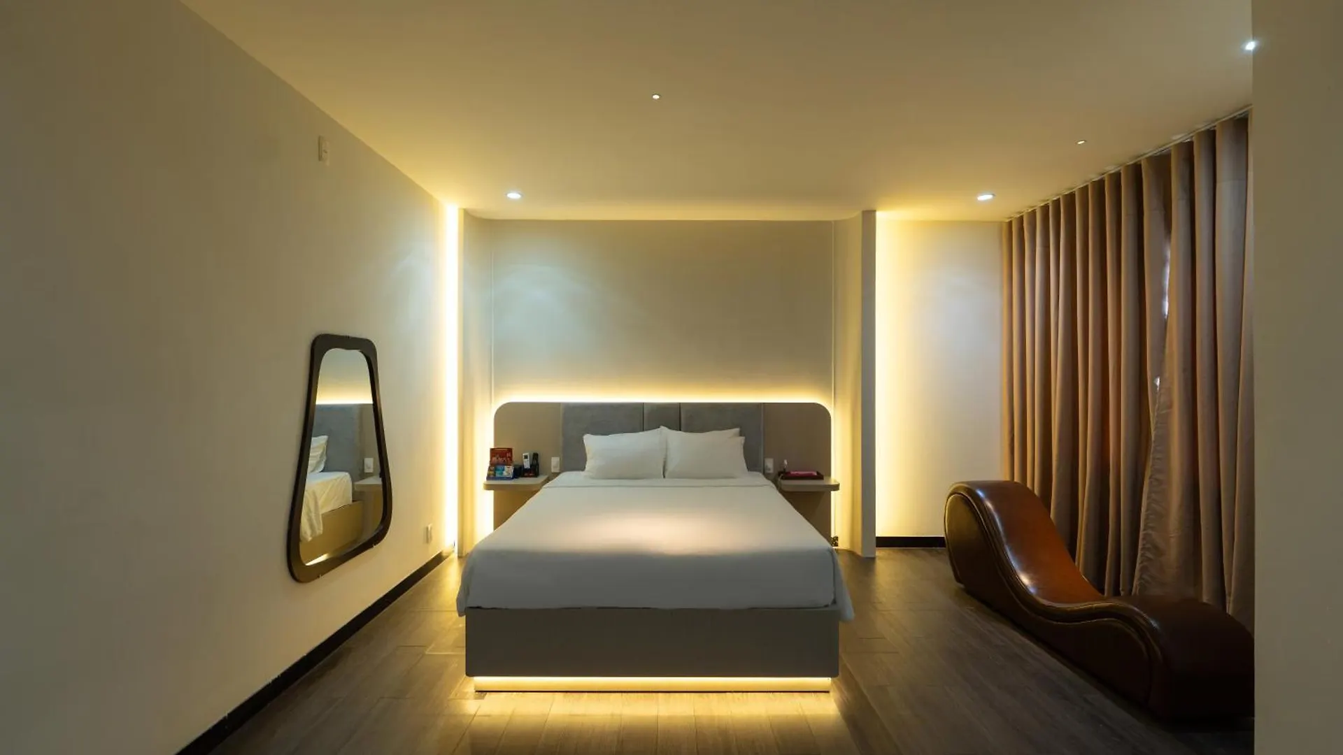 Dao Tien Hotel - Kinh Duong Vuong Da Nang